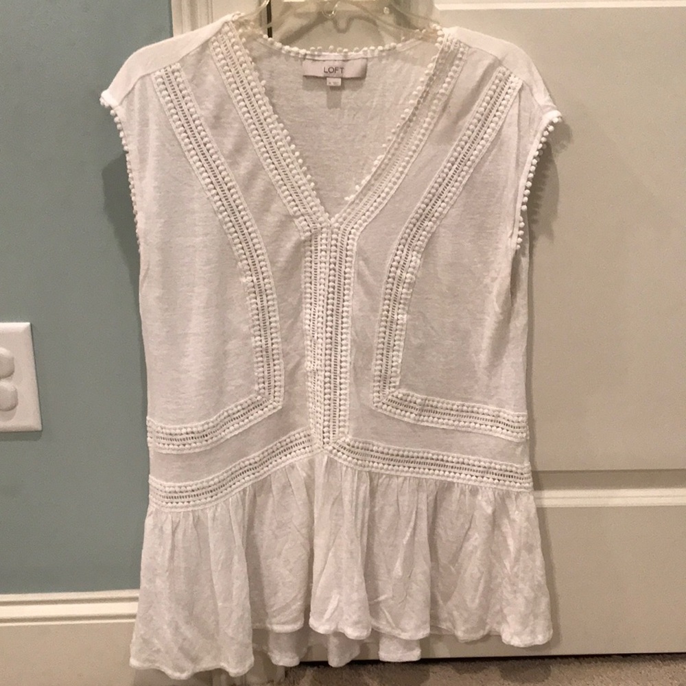 LOFT white shirt, size medium, adorable top